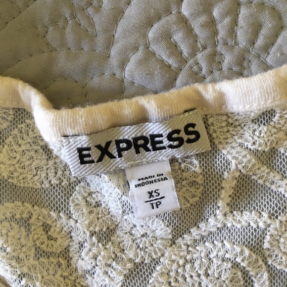 Lace flowy tank top - Picture 7 of 7